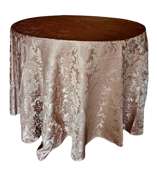 Toalha em Jacquard café com leite redonda 2,60 cm de diâmetro.